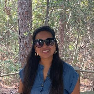 Meet your Posher, Maria